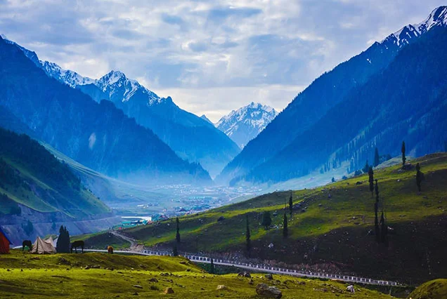 Kashmir Valley Tour Package.