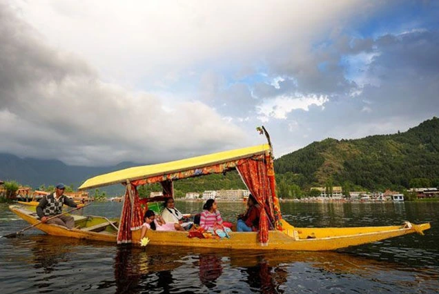 Beauty of Kashmir Tour.
