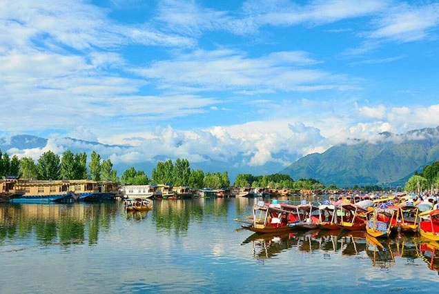 Heavenly Kashmir Tour Package.