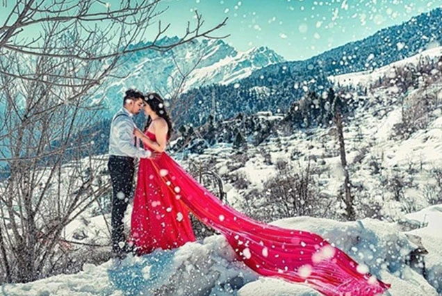 Jannat-E-Kashmir Tour Package.